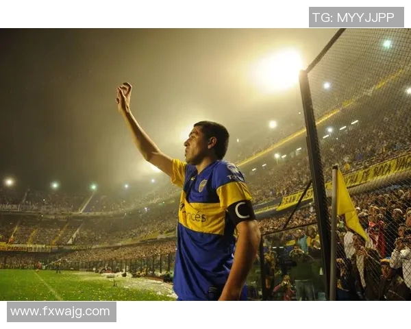 前腰位置上的足球传奇人物及其辉煌成就的回顾与分析